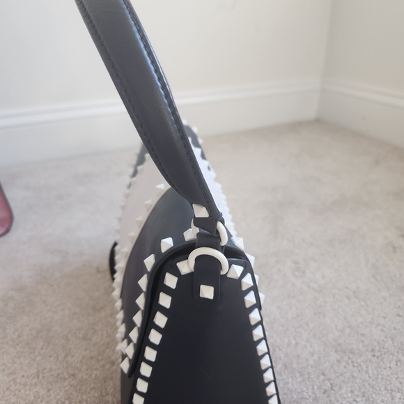 Valentino Garavanni bag - Picture 4 of 8